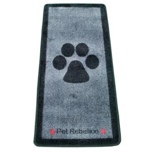 BLACK BARRIER RUG