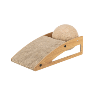 SCRATCHING RAMP WITH BALL